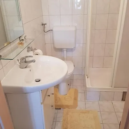 Apartament With A Parking Space - 16060 Vodice